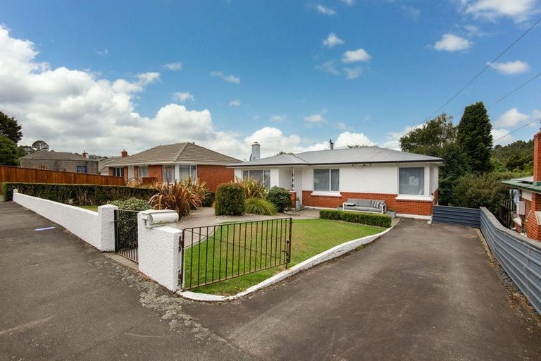 Photo of property in 9 Ettrick Street, Glenross, Dunedin, 9011