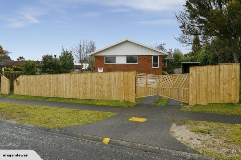 Photo of property in 30 Hyde Avenue, Richmond Heights, Taupo, 3330