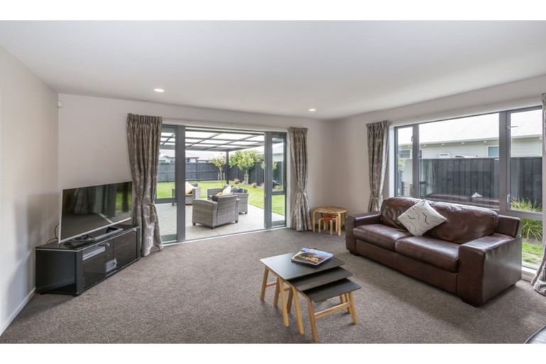 Photo of property in 14 Bayliss Drive, Kaiapoi, 7630