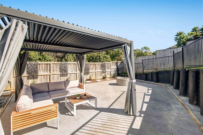 Photo of property in 1 Astrolabe Place, Gulf Harbour, Whangaparaoa, 0930
