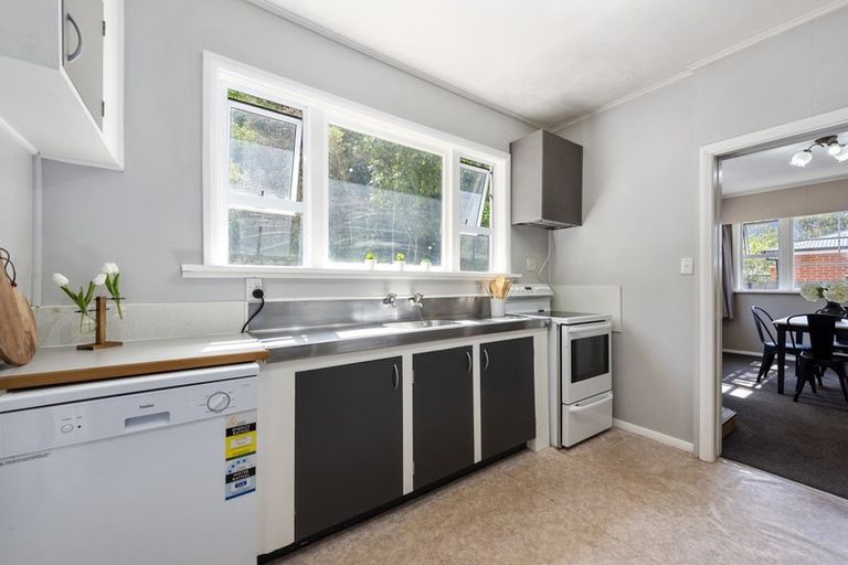 Photo of property in 22 Field Street, Silverstream, Upper Hutt, 5019