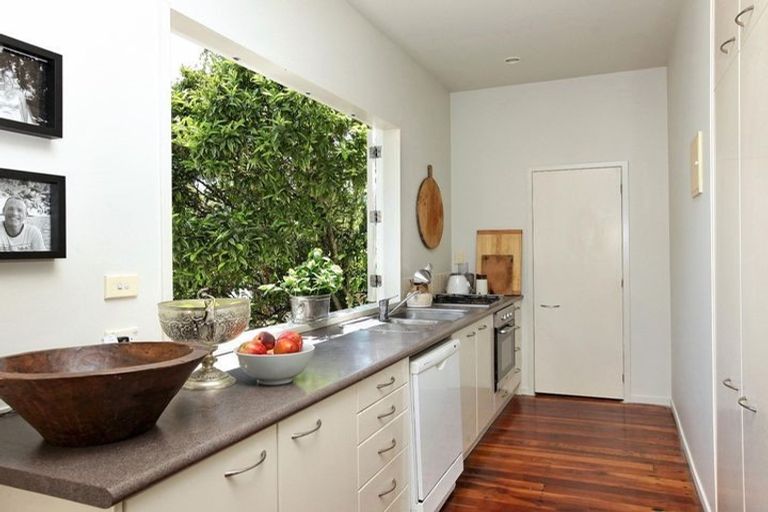 Photo of property in 16 Anglesea Street, Freemans Bay, Auckland, 1011