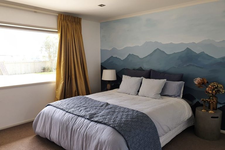 Photo of property in 1165a Devon Road, Bell Block, New Plymouth, 4373