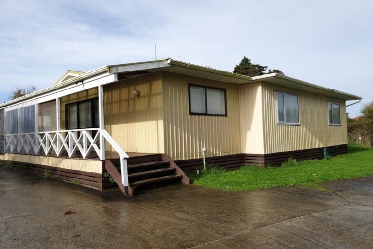 Photo of property in 205 Bridge Street, Eltham, 4322