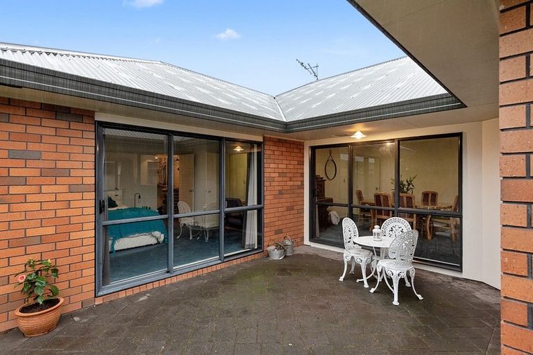 Photo of property in 40a Cairns Crescent, Rototuna, Hamilton, 3210