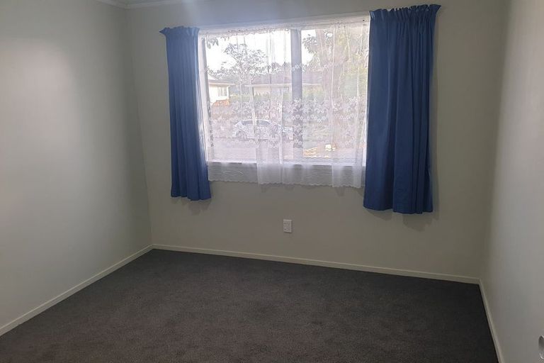 Photo of property in 12 Edwin Freeman Place, Ranui, Auckland, 0612