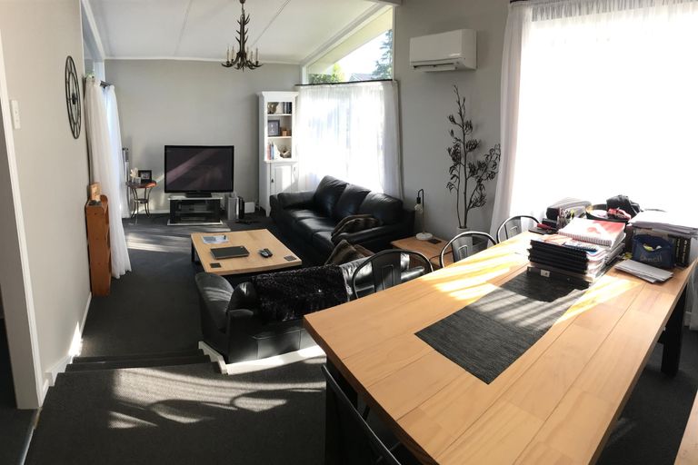 Photo of property in 20 Apollo Parade, Milson, Palmerston North, 4414