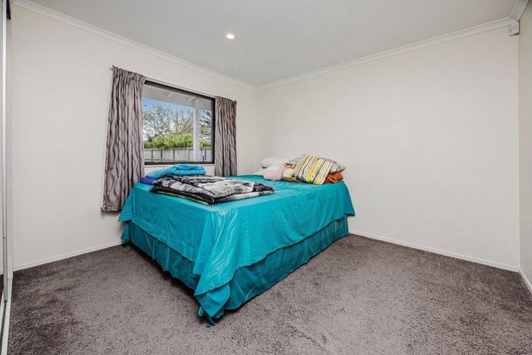 Photo of property in 15 Bedlington Avenue, Manurewa, Auckland, 2102