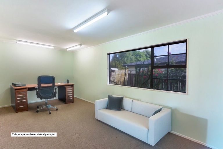 Photo of property in 18 Cobb Place, Otaki, 5512