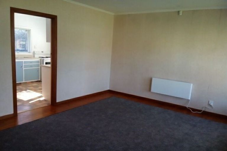 Photo of property in 3/43 Tramway Road, Beach Haven, Auckland, 0626