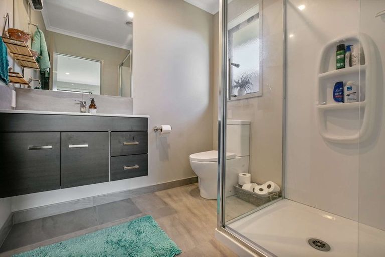 Photo of property in 6 Leet Crescent, Papamoa Beach, Papamoa, 3118