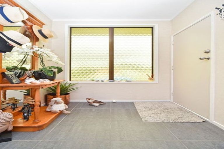 Photo of property in 30a Gills Avenue, Papakura, 2110