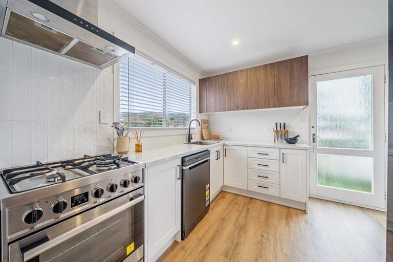 Photo of property in 1/3 Omaha Grove, Totara Park, Upper Hutt, 5018