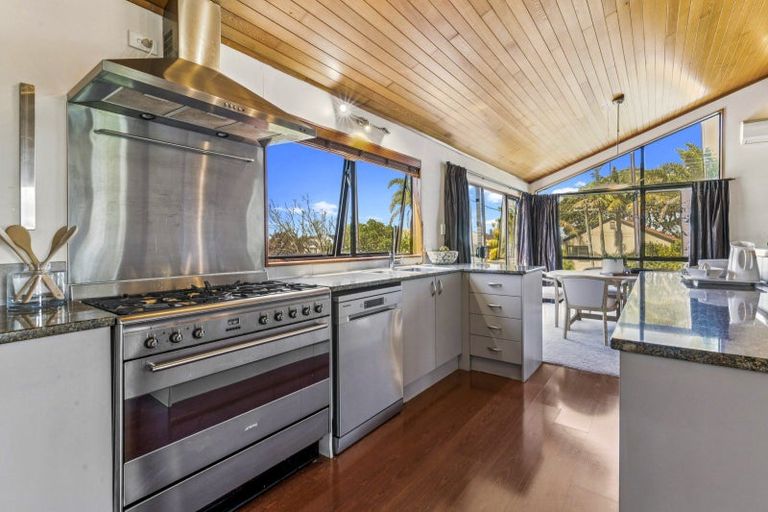 Photo of property in 1/11 Faulkner Road, Northcote Point, Auckland, 0627