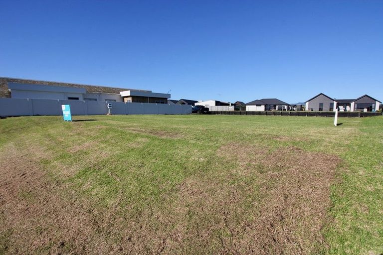 Photo of property in 7 Raumati Lane, Whitianga, 3510