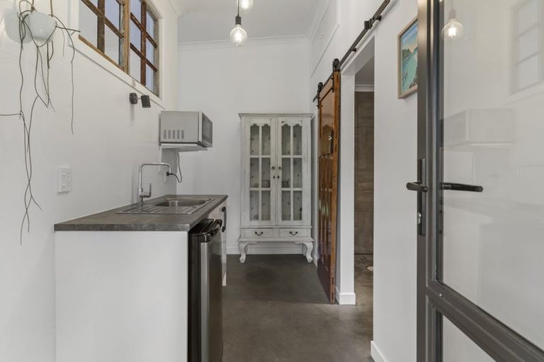 Photo of property in 8 Herbert Drive, Whangamata, 3620