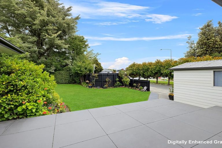 Photo of property in 856 Main North Road, Belfast, Christchurch, 8051