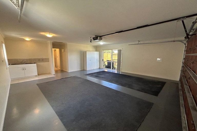 Photo of property in 51 Gravatt Road, Papamoa Beach, Papamoa, 3118