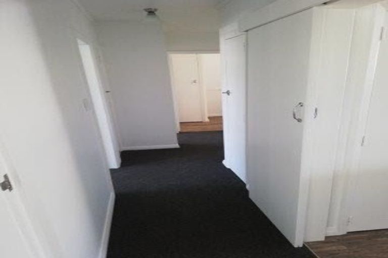 Photo of property in 61 Williams Street, Cambridge, 3434