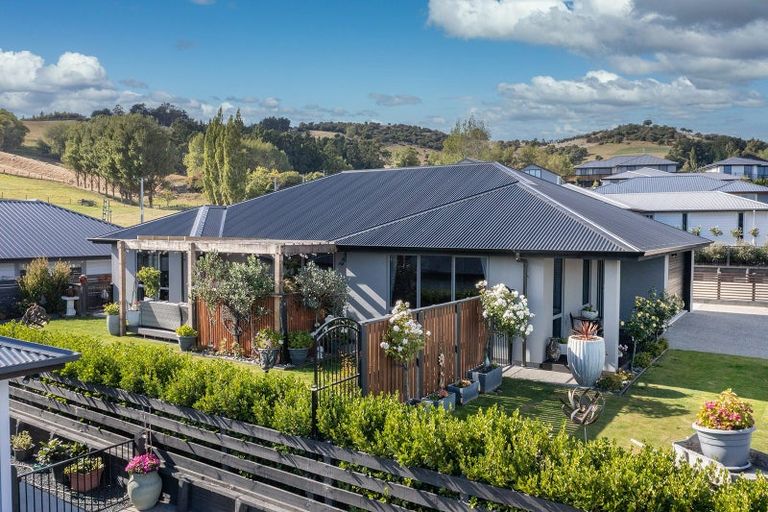 Photo of property in 3 Trudi Place, Green Island, Dunedin, 9018