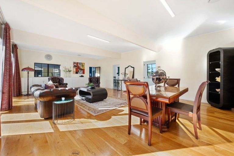 Photo of property in 38 Venus Place, Half Moon Bay, Auckland, 2012