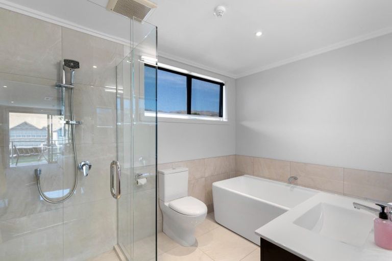 Photo of property in 4b Rahoy Close, Mount Pisa, Cromwell, 9383