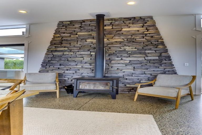 Photo of property in 106b Watt Livingstone Road, Westmere, Whanganui, 4574