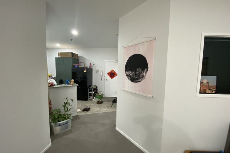 Photo of property in 1/15 Clearwater Cove, West Harbour, Auckland, 0618