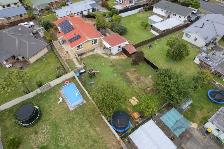 Photo of property in 25 Young Street, Morrinsville, 3300