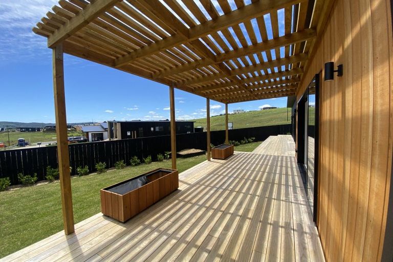 Photo of property in 79 Omahina Street, Raglan, 3225