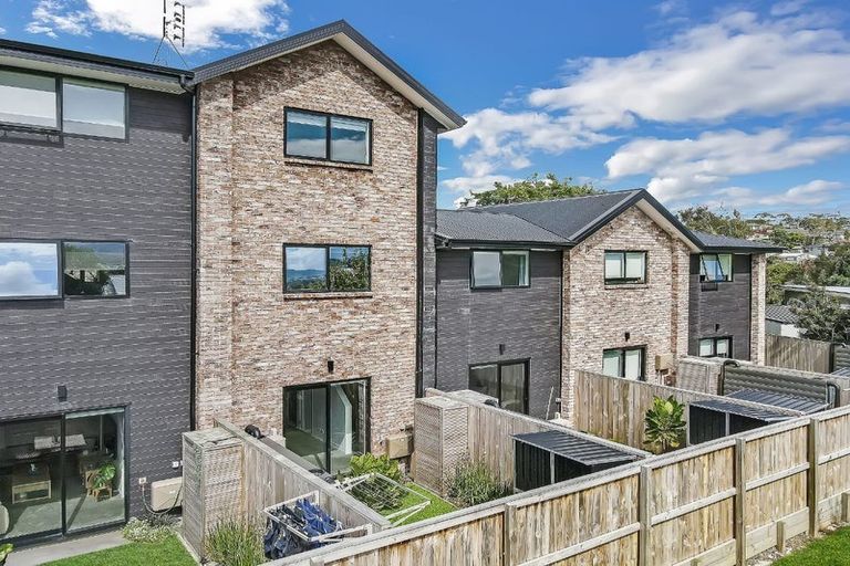 Photo of property in 5/137 View Road, Sunnyvale, Auckland, 0612