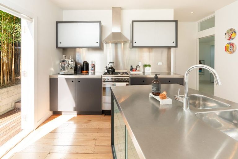 Photo of property in 55 Wharemauku Road, Raumati Beach, Paraparaumu, 5032