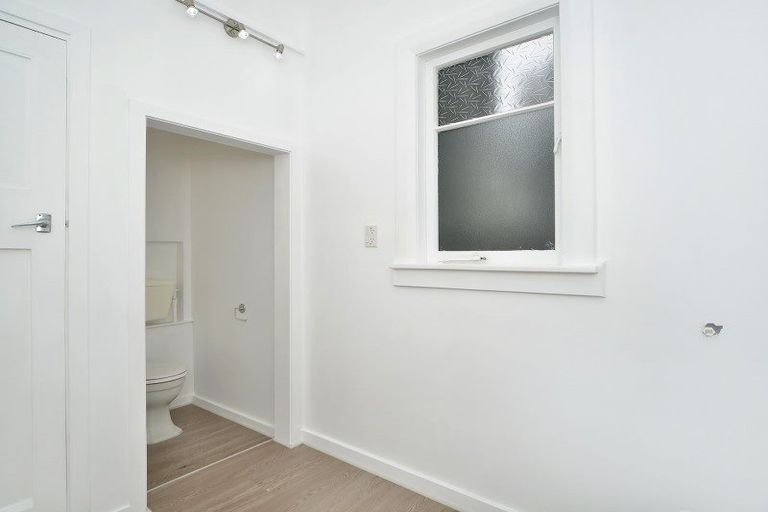 Photo of property in 2 Wright Street, Dannevirke, 4930