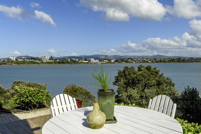Photo of property in 25 Roderick Street, Otumoetai, Tauranga, 3110