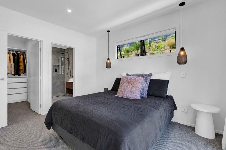 Photo of property in 6e Burns Street, Westown, New Plymouth, 4310