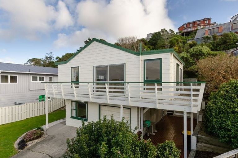 Photo of property in 15 Nagpur Terrace, Broadmeadows, Wellington, 6035