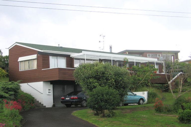 Photo of property in 62 Omokoroa Road, Omokoroa, 3114