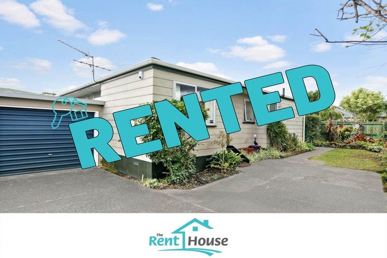 Photo of property in 1/46 Aviemore Drive, Highland Park, Auckland, 2010