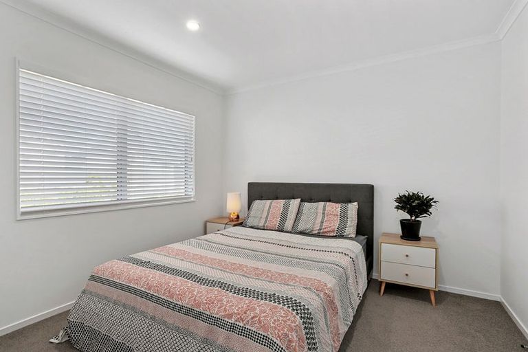 Photo of property in 19 Forbes Mccammon Drive, Swanson, Auckland, 0614