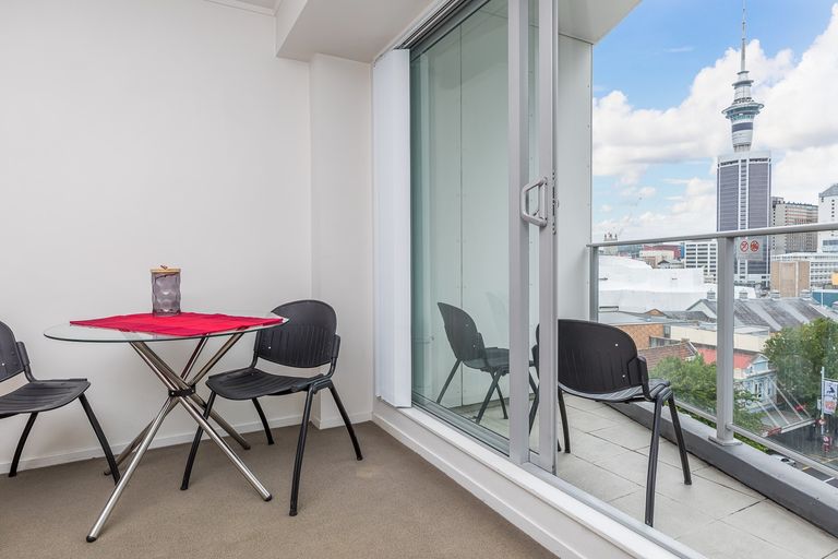 Photo of property in The Volt Apartments, 802/430 Queen Street, Auckland Central, Auckland, 1010