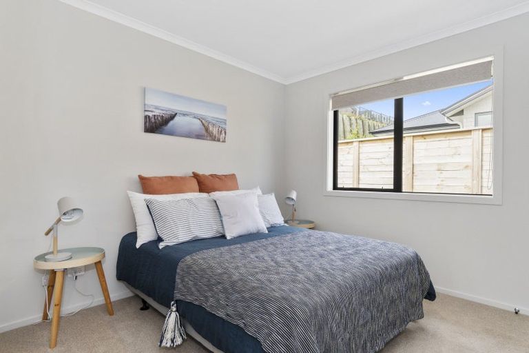 Photo of property in 1 Ridge Drive, Omokoroa, 3114