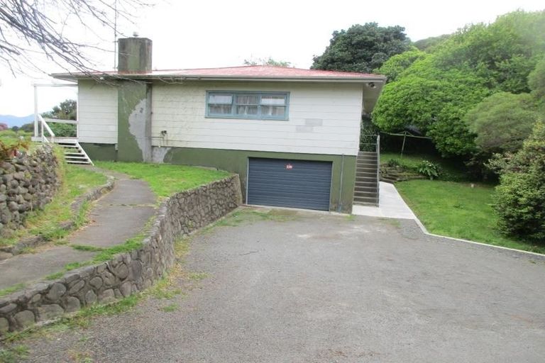 Photo of property in 220 Matai Road, Raumati Beach, Paraparaumu, 5032