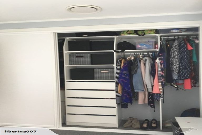 Photo of property in 15 Chislehurst Street, Henderson, Auckland, 0612