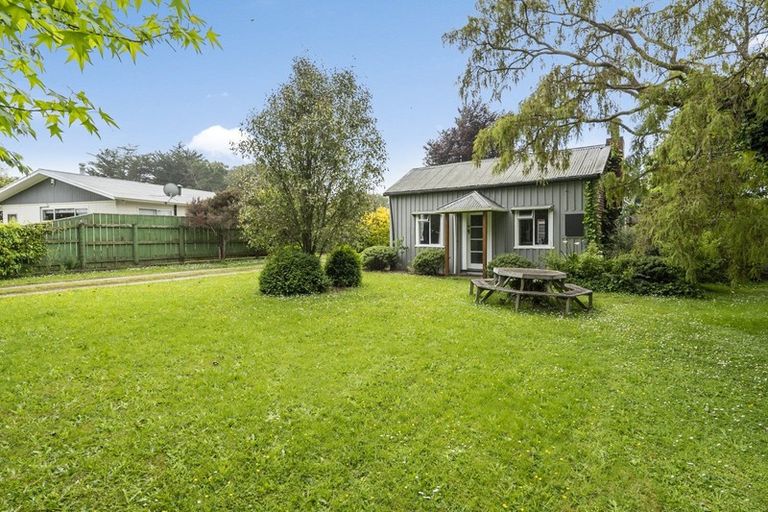 Photo of property in 44 Tararua Street, Pahiatua, 4910