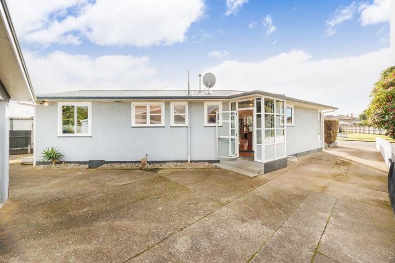 Photo of property in 132 Limbrick Street, Terrace End, Palmerston North, 4410