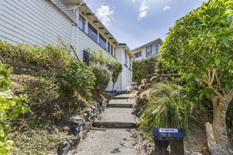 Photo of property in 4 Gordon Road, Plimmerton, Porirua, 5026