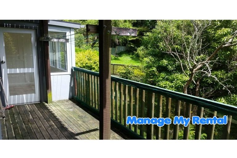 Photo of property in 32 Holborn Drive, Stokes Valley, Lower Hutt, 5019