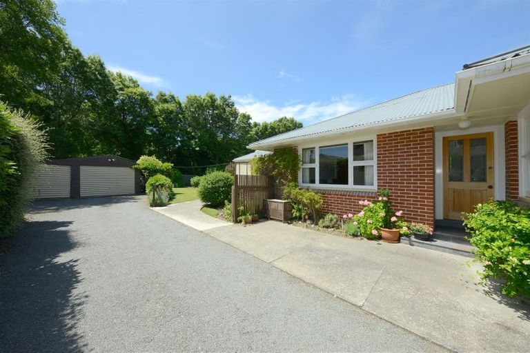 Photo of property in 6 Bevington Street, Avonhead, Christchurch, 8042