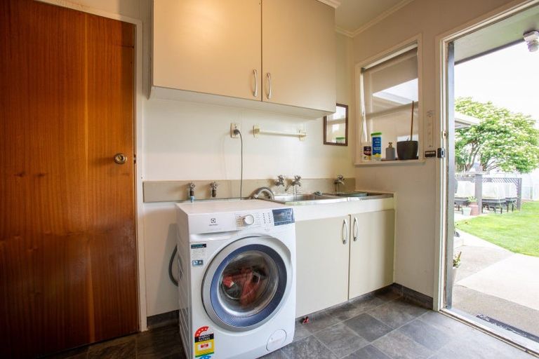 Photo of property in 25 Victoria Avenue, Dannevirke, 4930