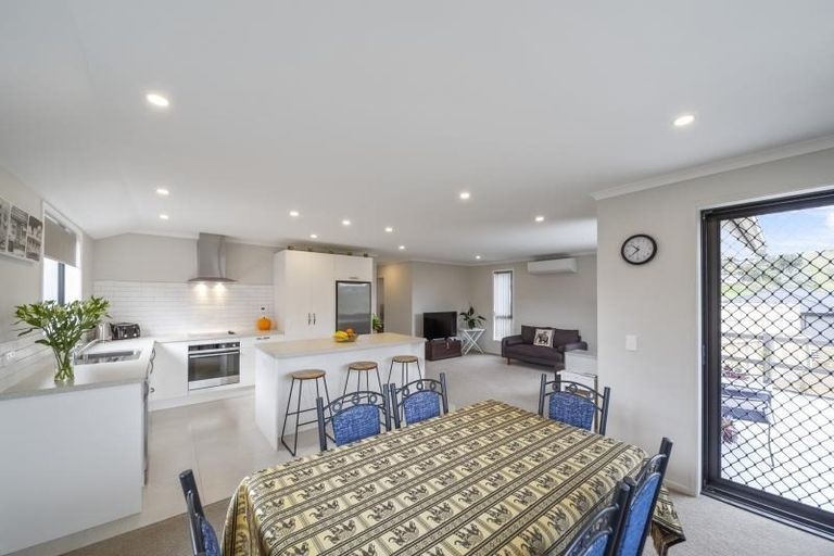 Photo of property in 48 Magnolia Drive, Westown, New Plymouth, 4310